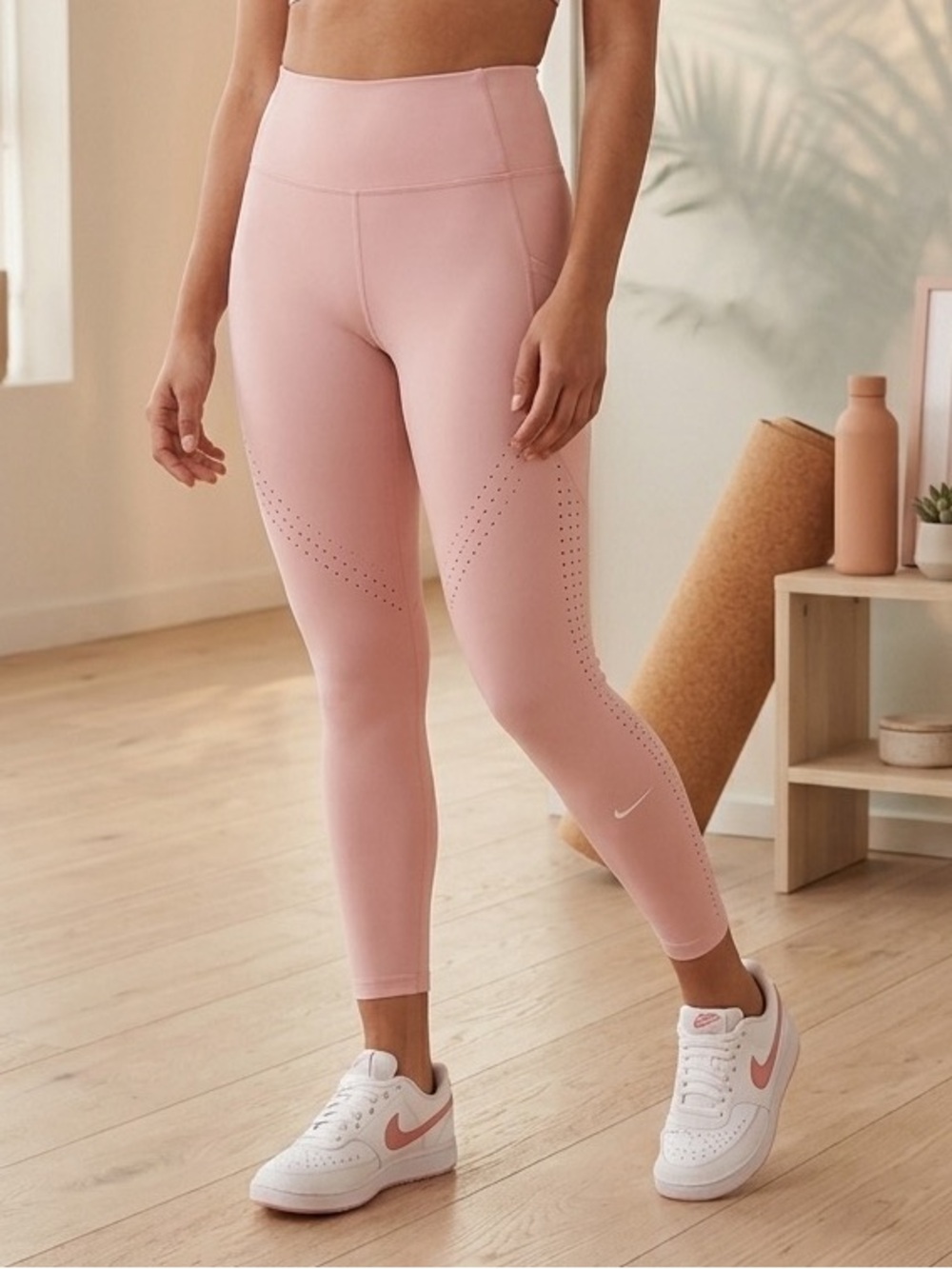 Nike Epic Luxe Women’s High-Waisted Pink Glaze Leggings